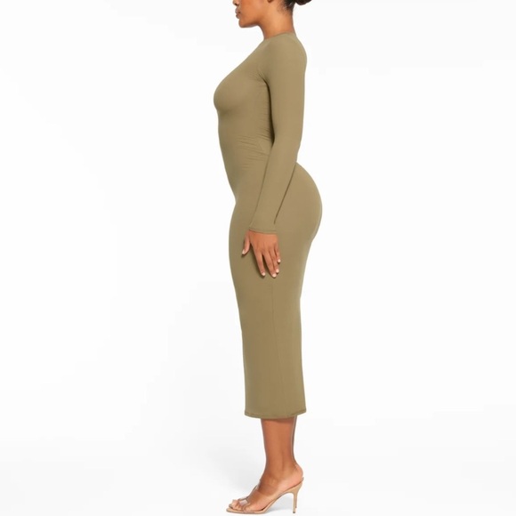 Skims Fits Everybody Long Sleeve Crew Neck Dress - Khaki - Picture 6 of 6